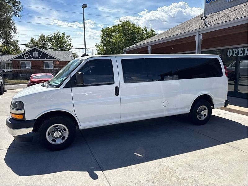 2019 CHEVROLET Express