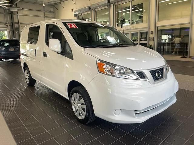 2021 NISSAN NV200