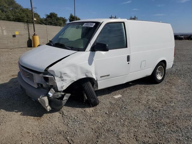 GMC Safari