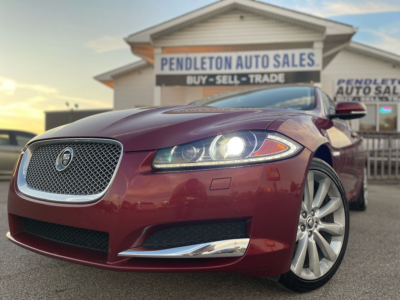 Jaguar XF