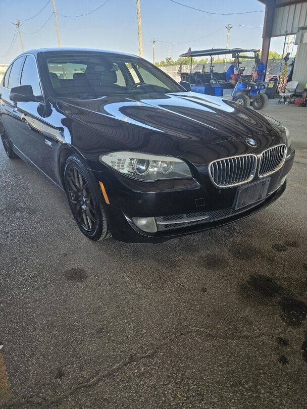 BMW 528i