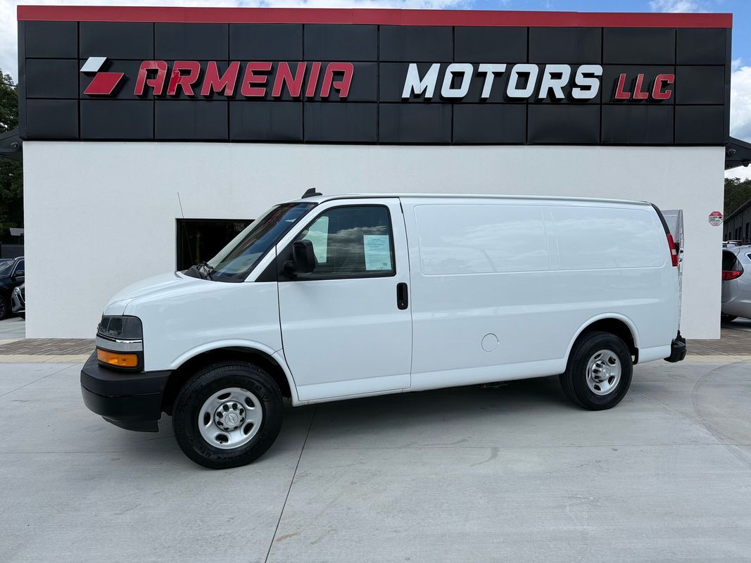 2021 CHEVROLET Express