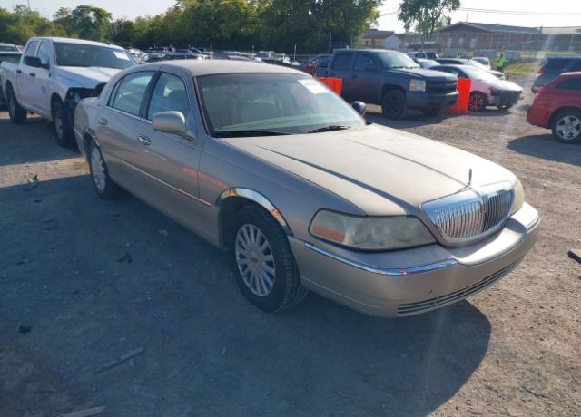 Lincoln Town Car