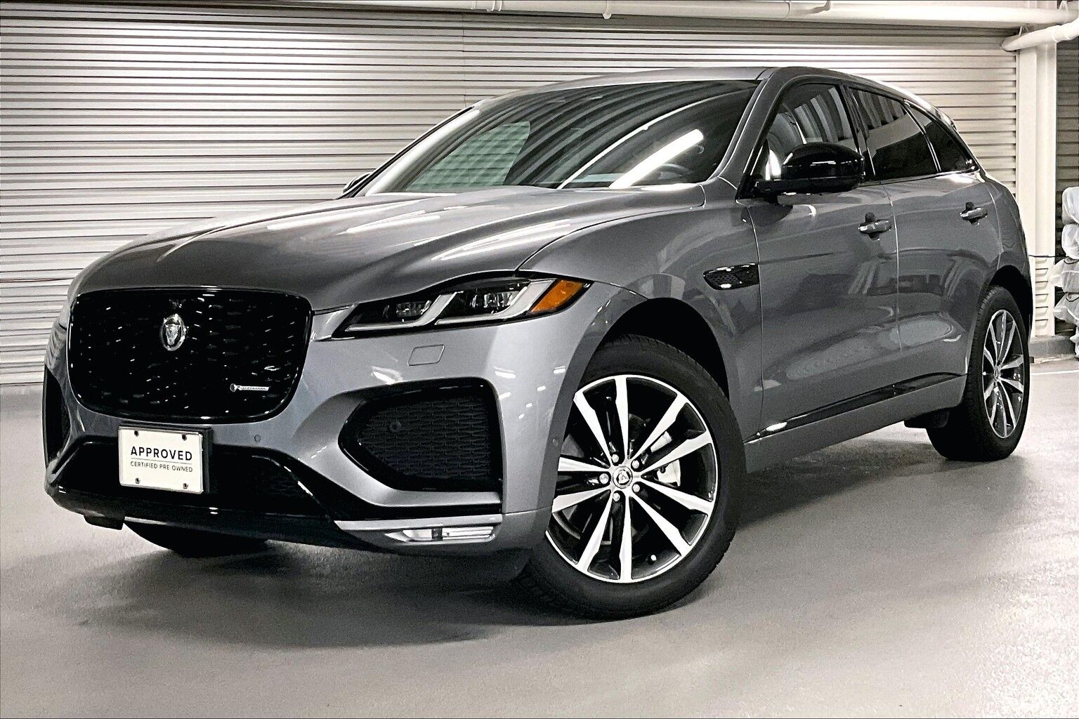 2025 JAGUAR F-Pace
