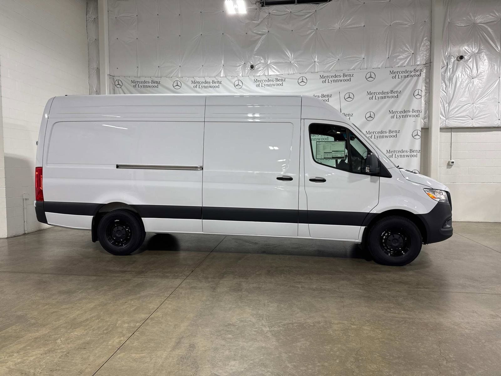 2025 MERCEDES-BENZ Sprinter