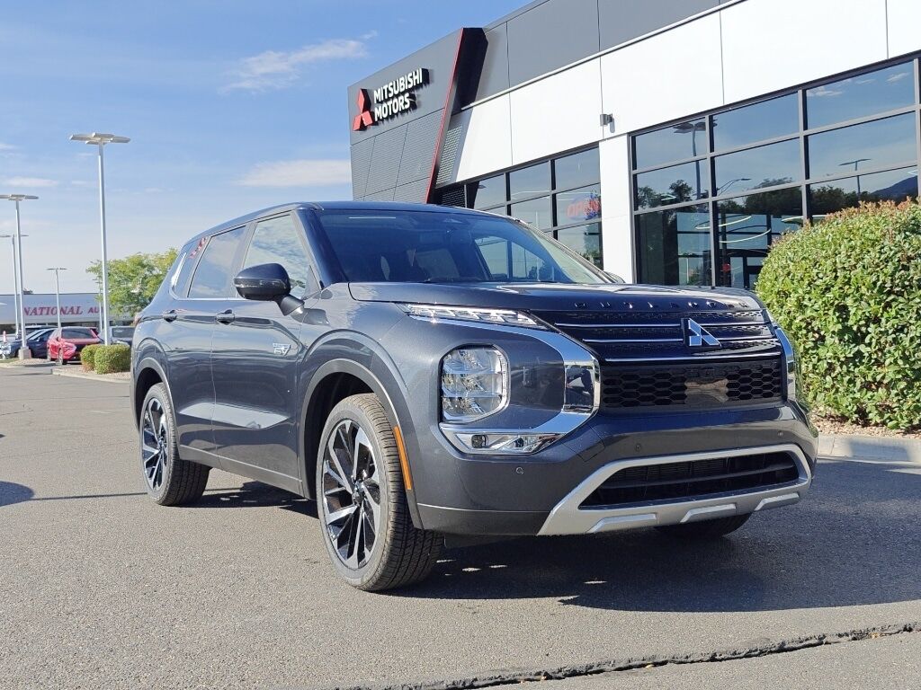 2025 MITSUBISHI Outlander