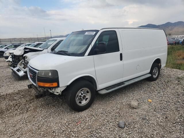 GMC Savana