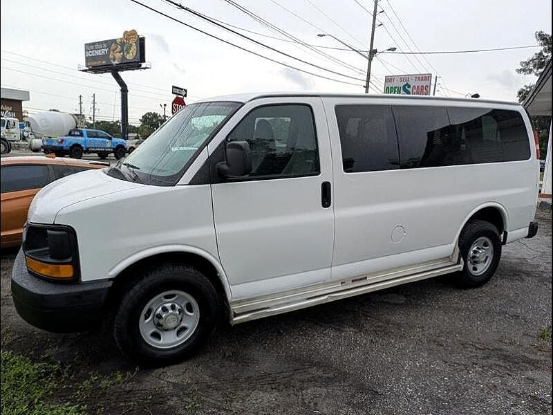 2013 CHEVROLET Express