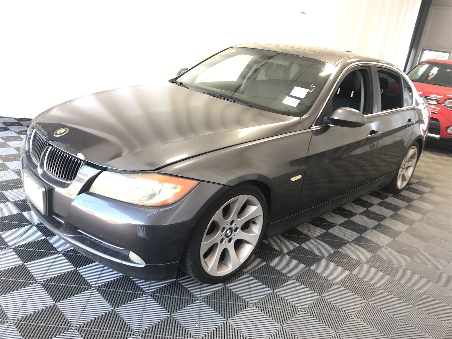 BMW 330i