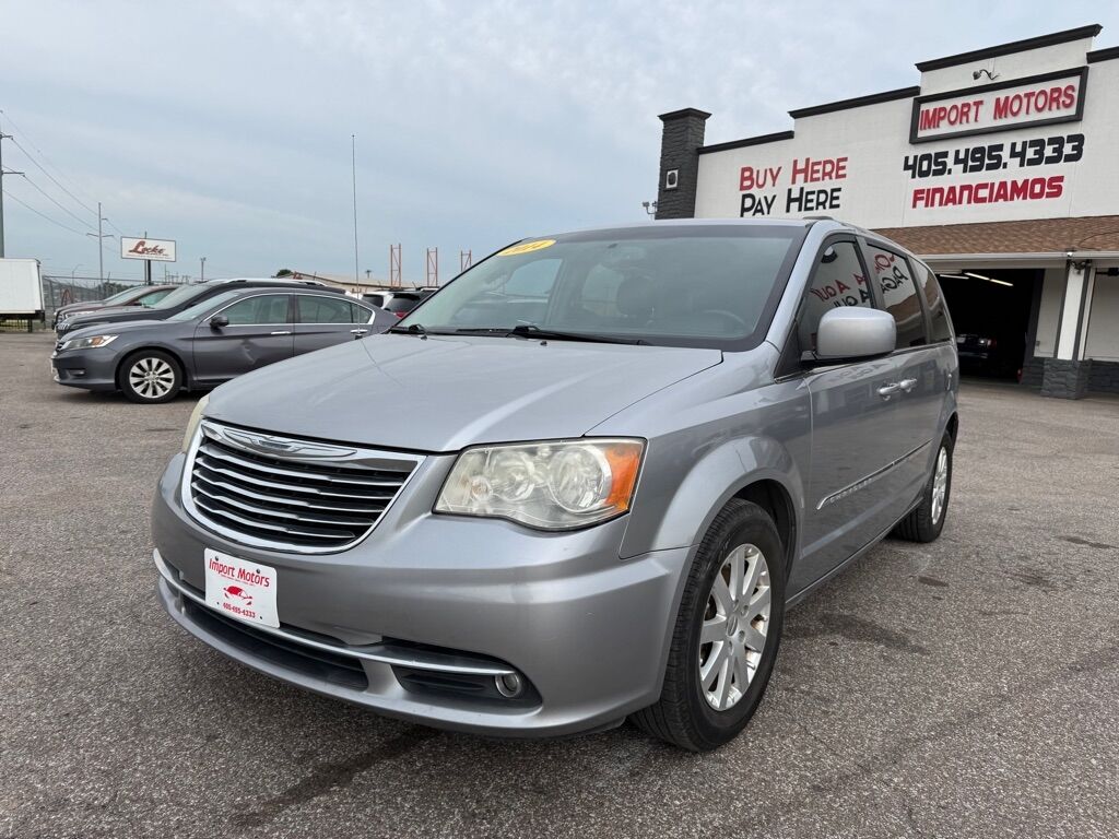 2014 CHRYSLER Town and Country