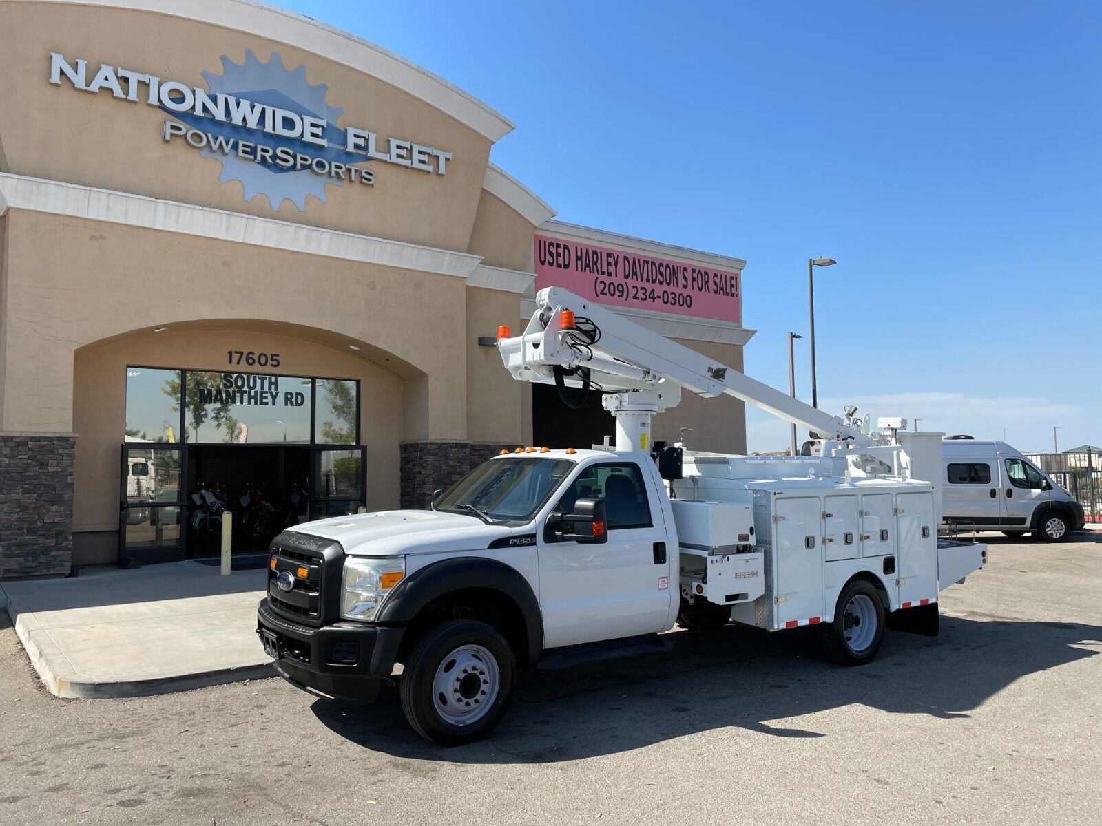 Ford F-550