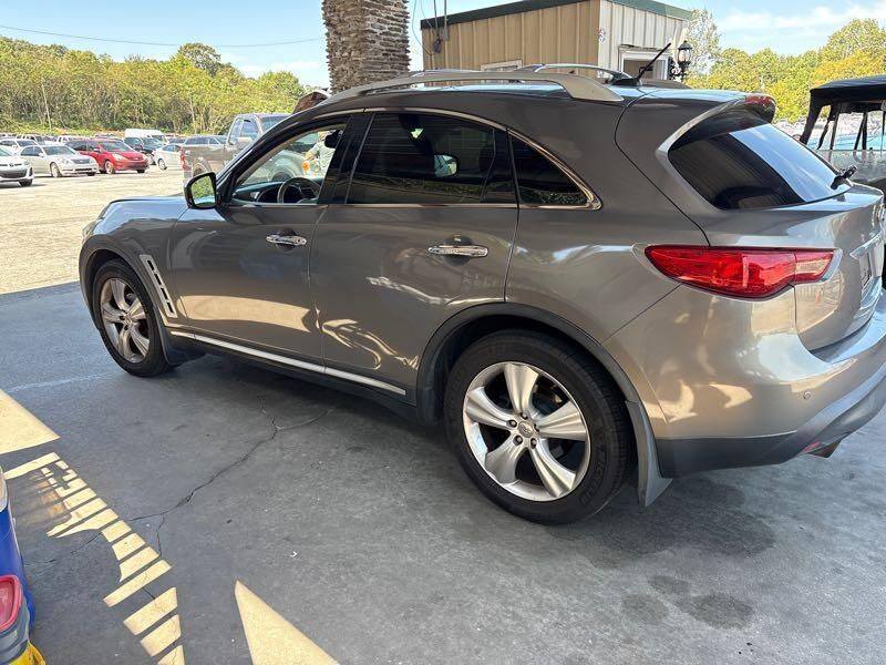 Infiniti FX35