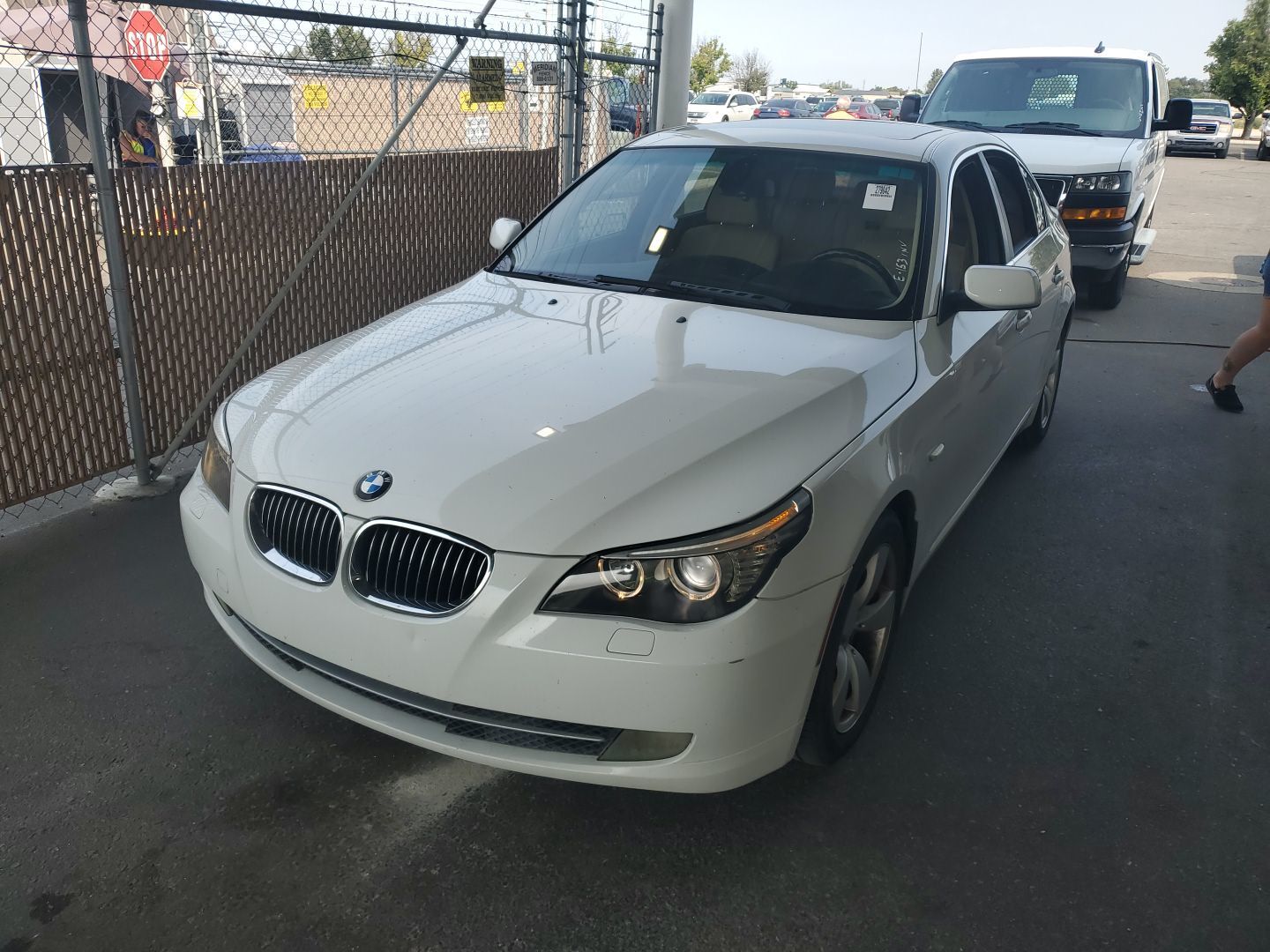 BMW 528i