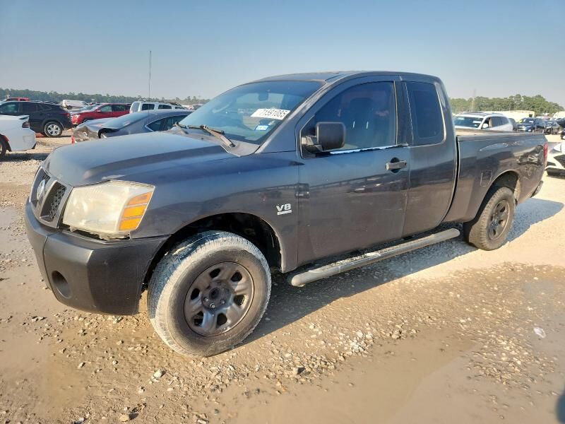 Nissan Titan
