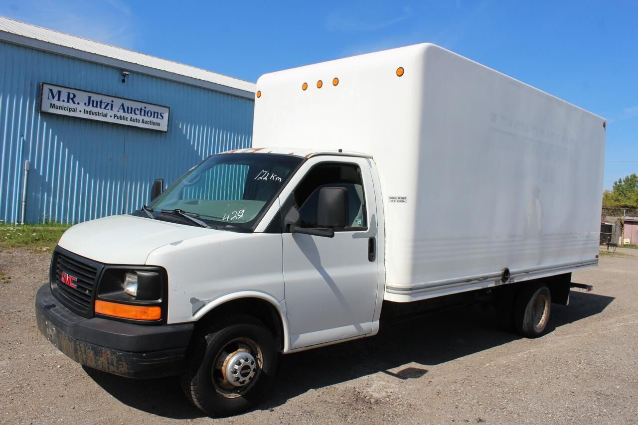 GMC Savana