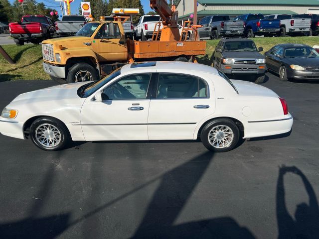 Lincoln Town Car