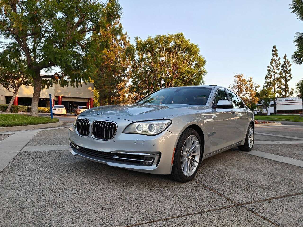 BMW 750i / ALPINA B7