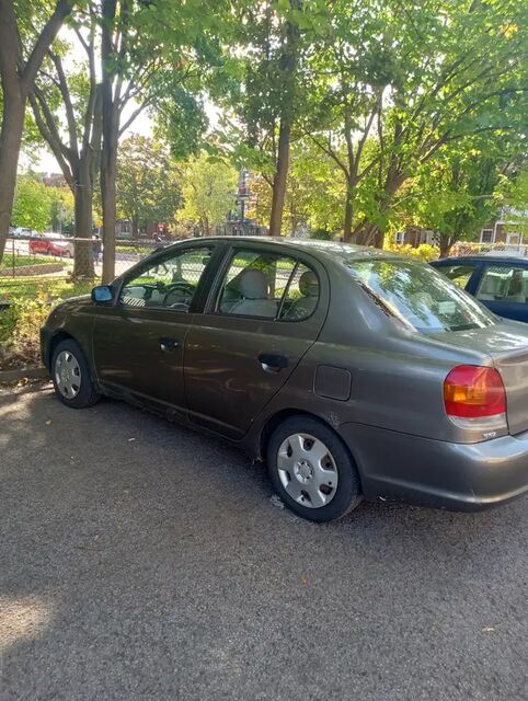 Toyota Echo