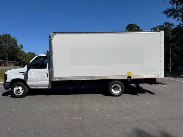 Ford E-350