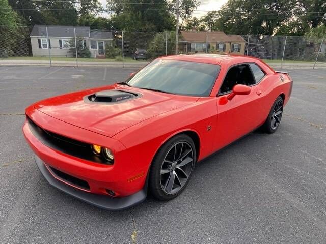 Dodge Challenger