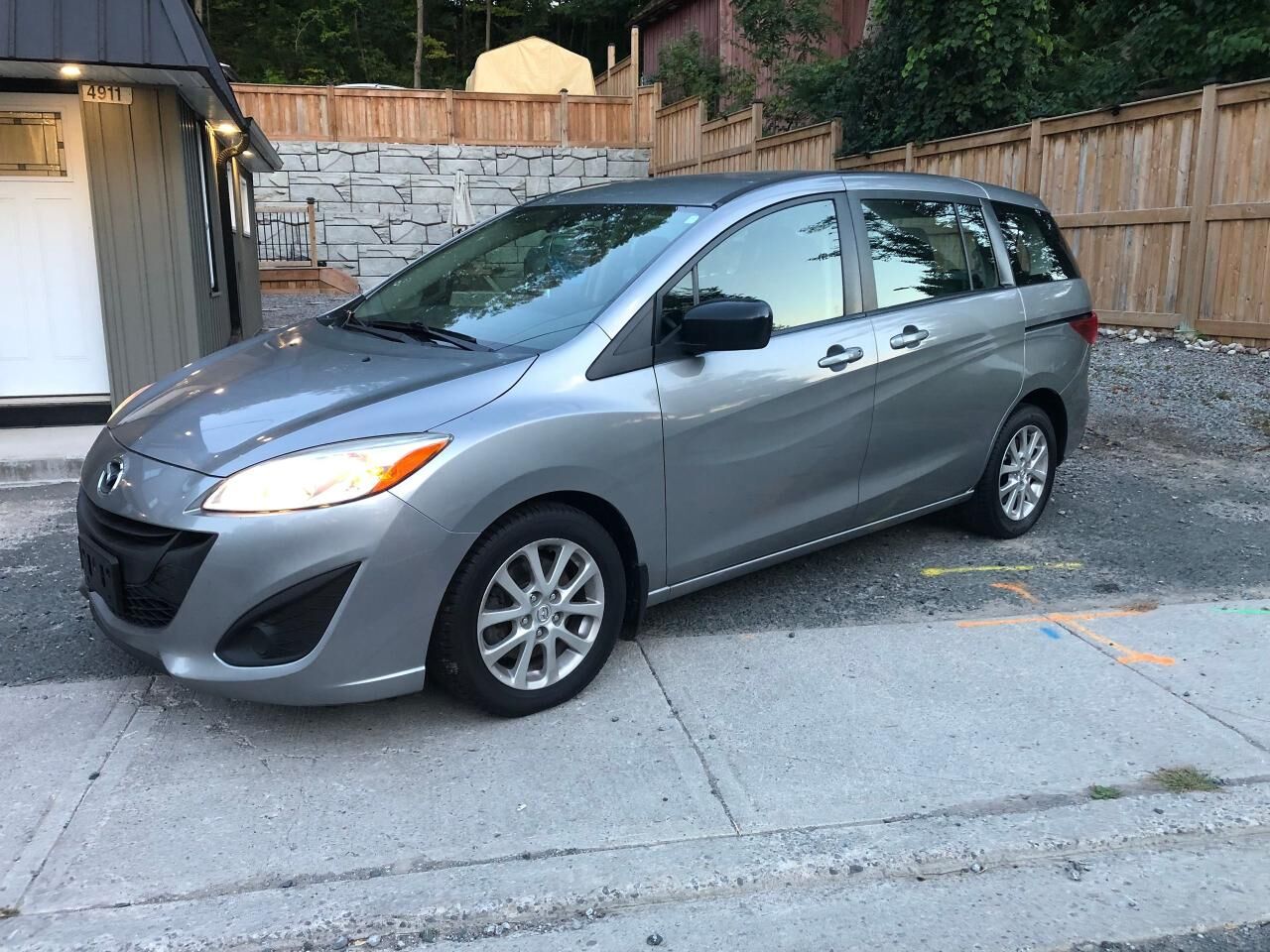 Mazda Mazda5