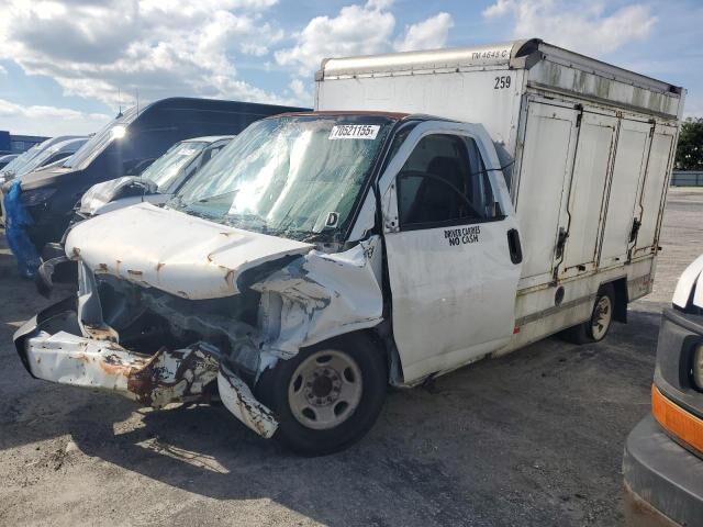 GMC Savana