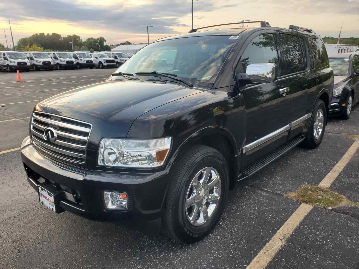 Infiniti QX56
