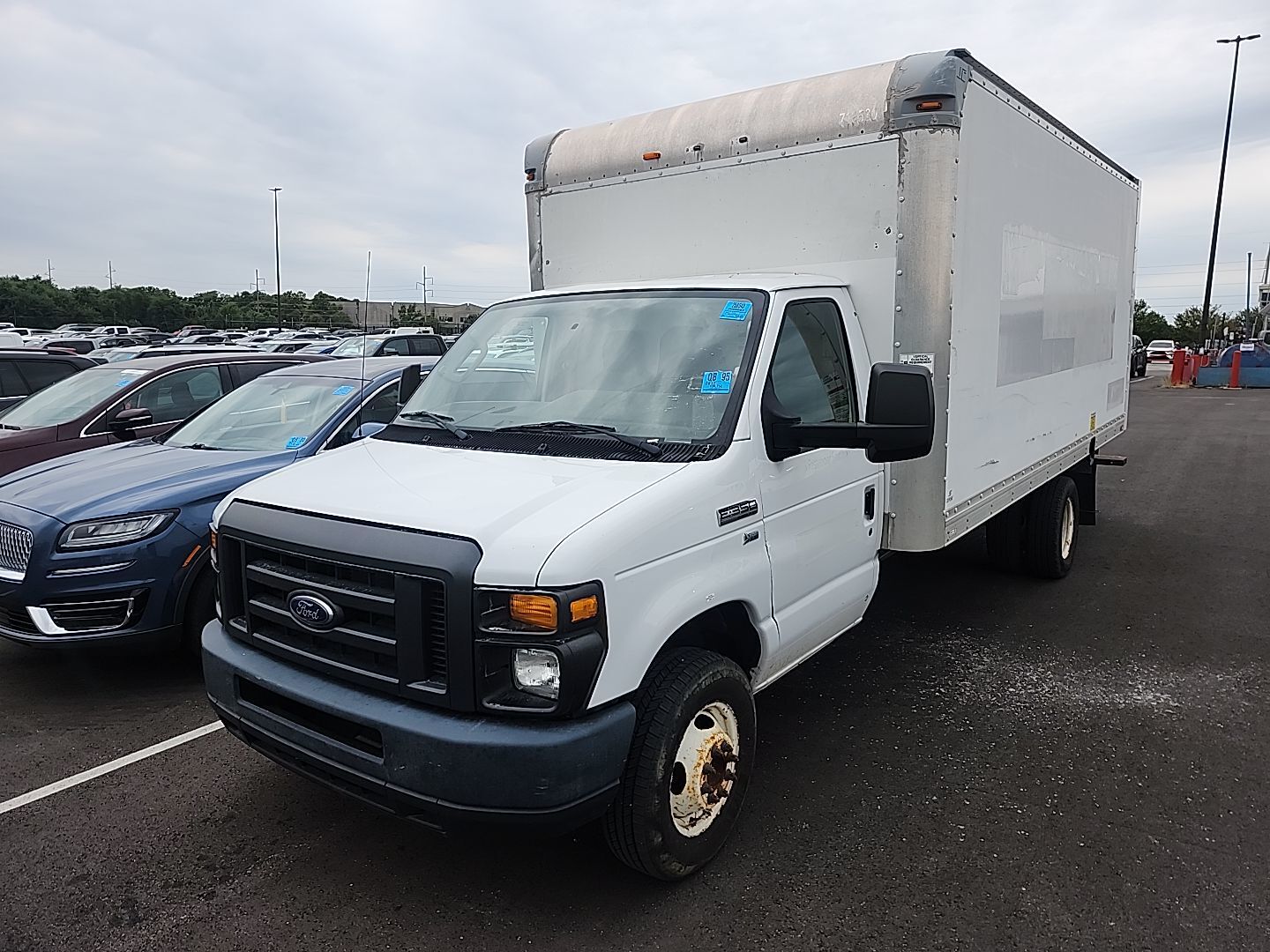 Ford E-350