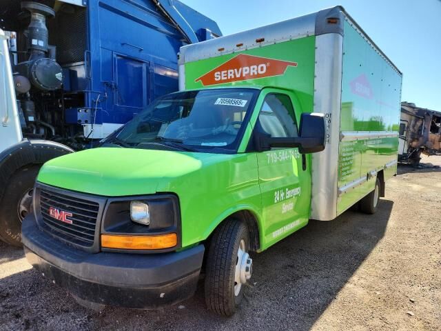 GMC Savana