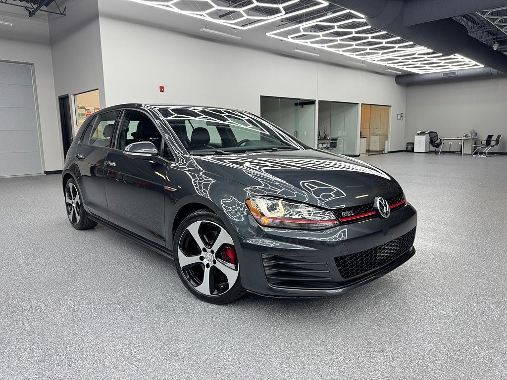 2016 VOLKSWAGEN Golf GTI