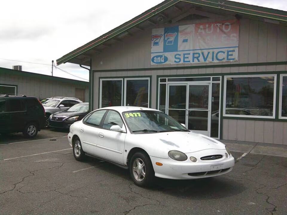 Ford Taurus