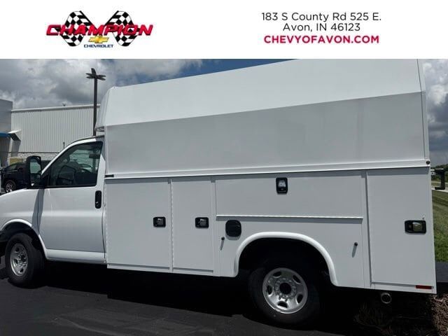 2025 CHEVROLET Express