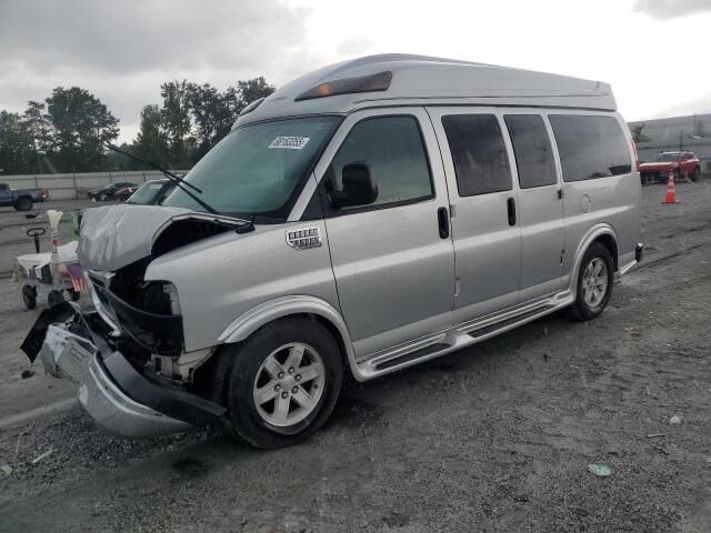 GMC Savana