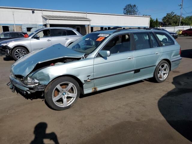 BMW 528i