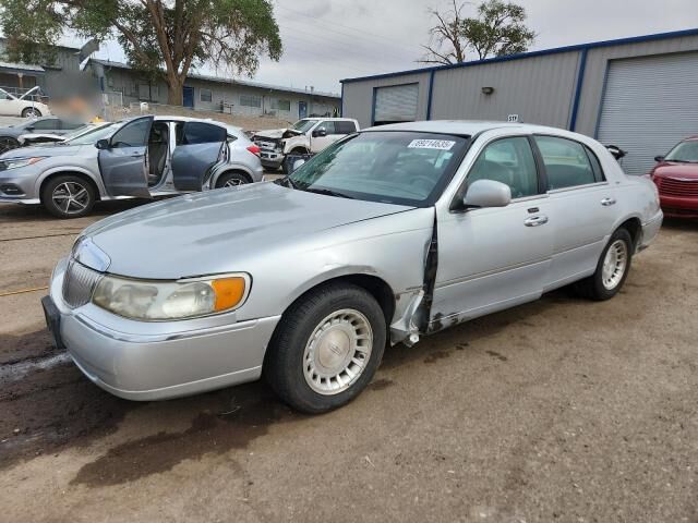 Lincoln Town Car