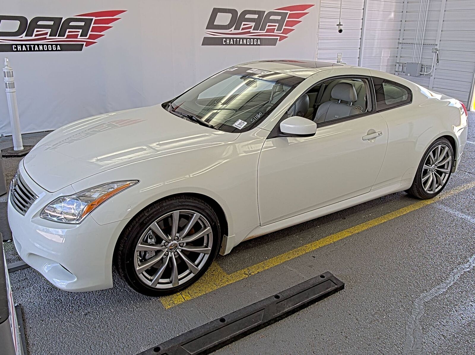 Infiniti G37