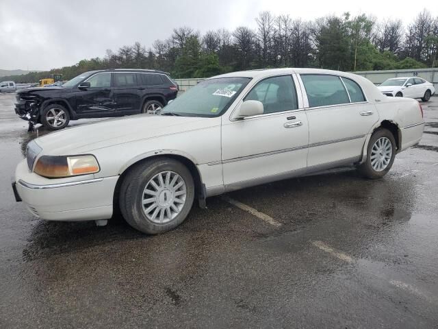 Lincoln Town Car