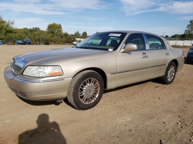 Lincoln Town Car