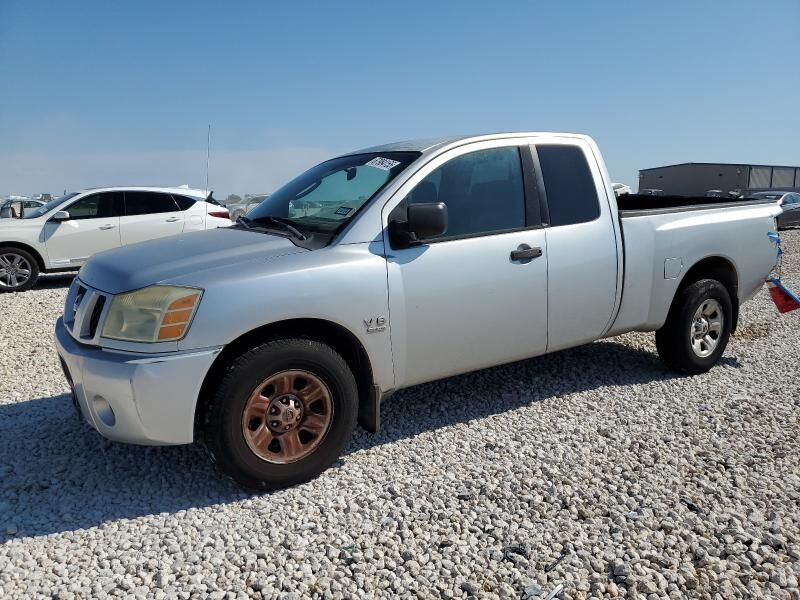 Nissan Titan
