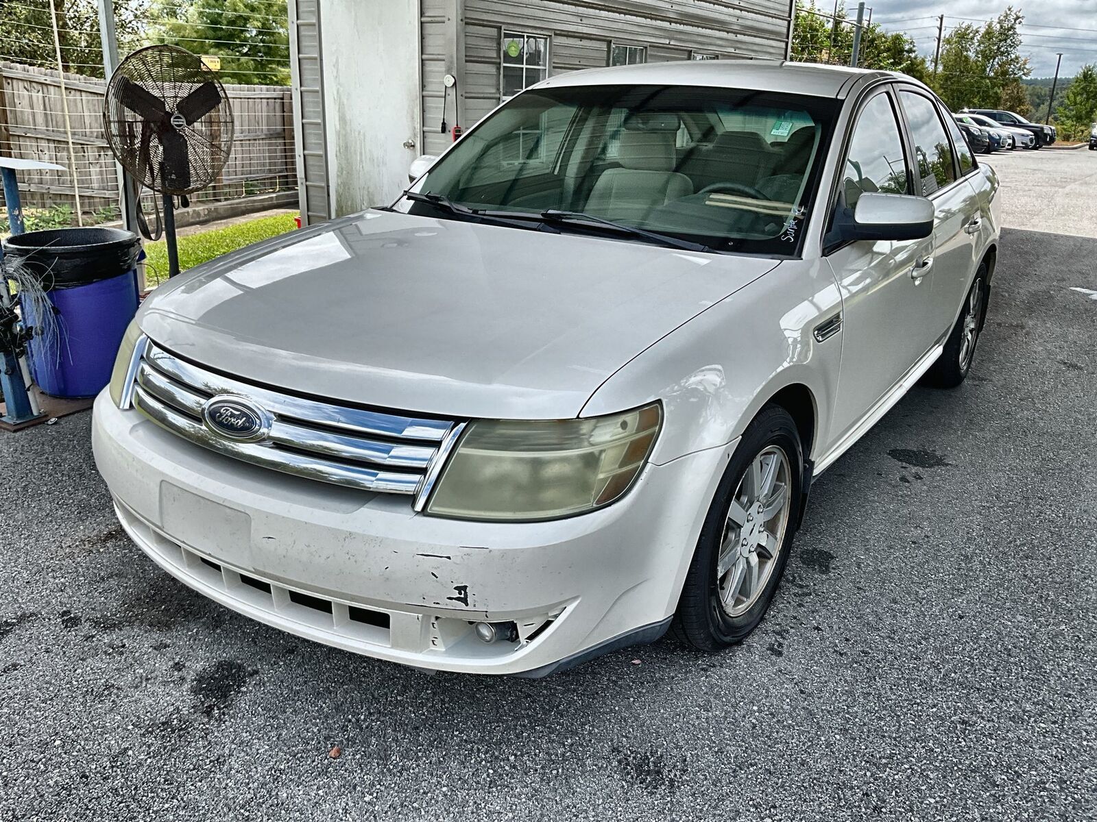 Ford Taurus