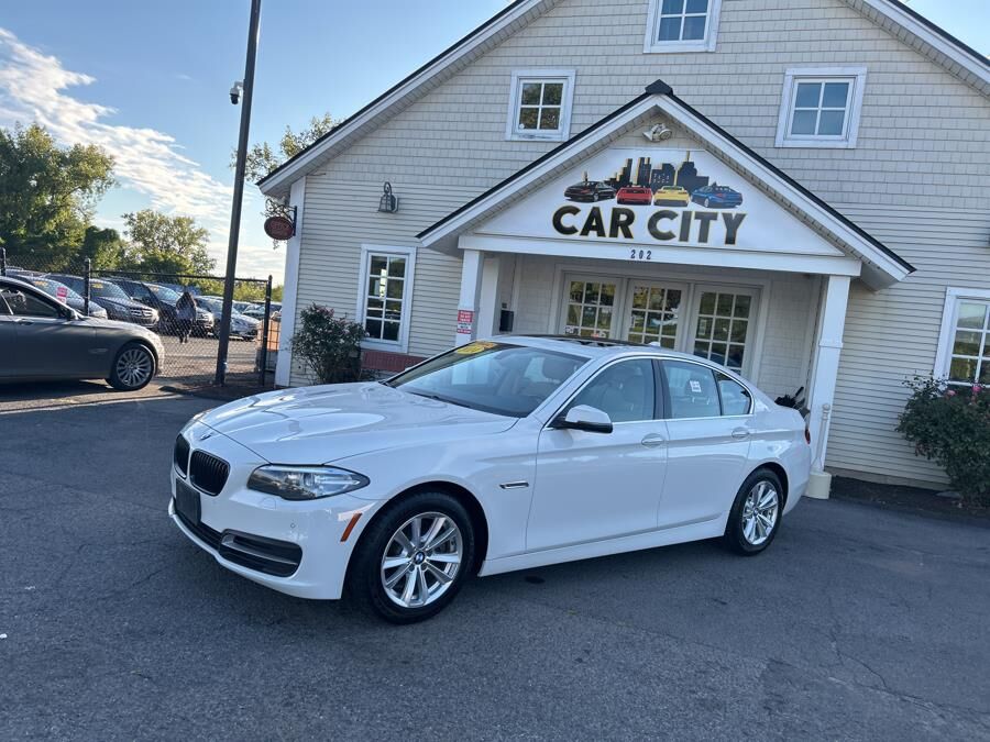 BMW 528i