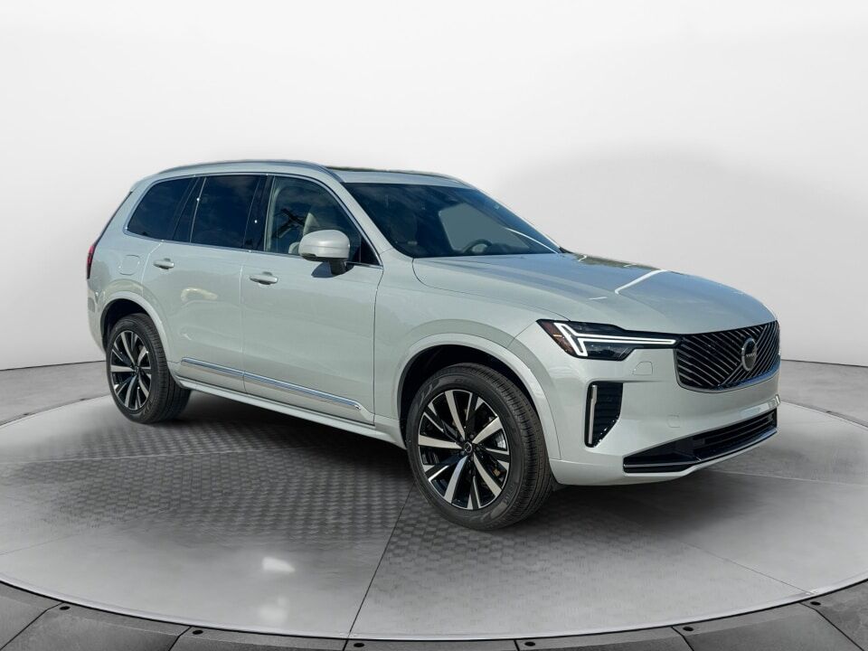 2026 VOLVO XC90