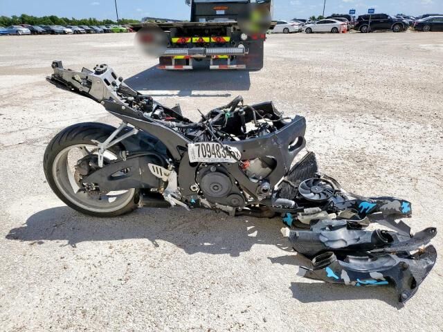 Suzuki GSX-R600