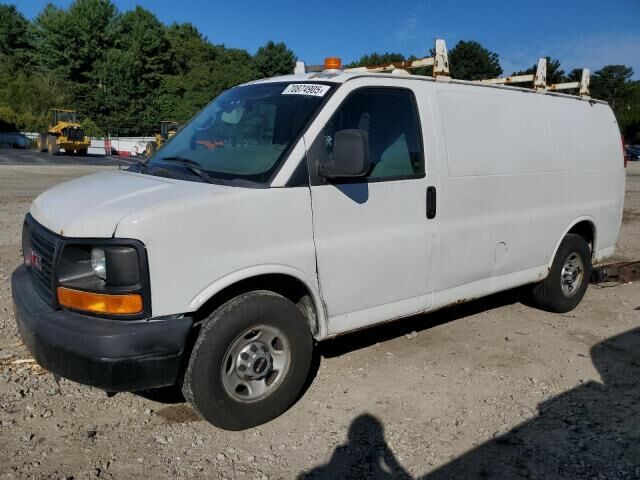 GMC Savana