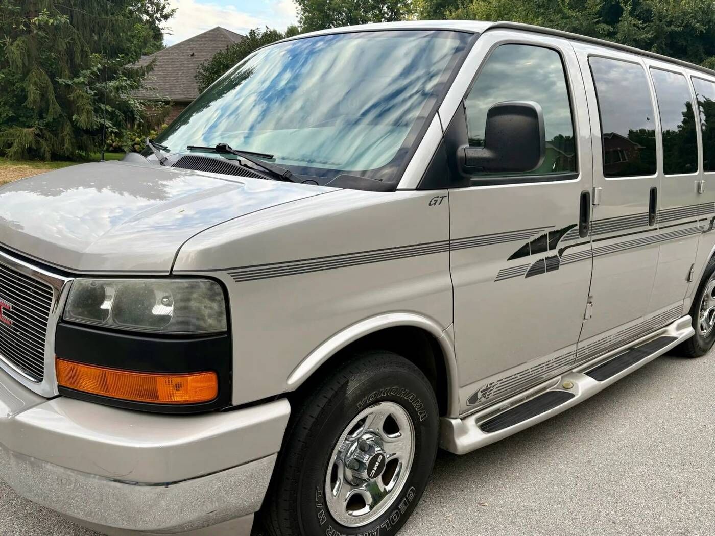 GMC Savana