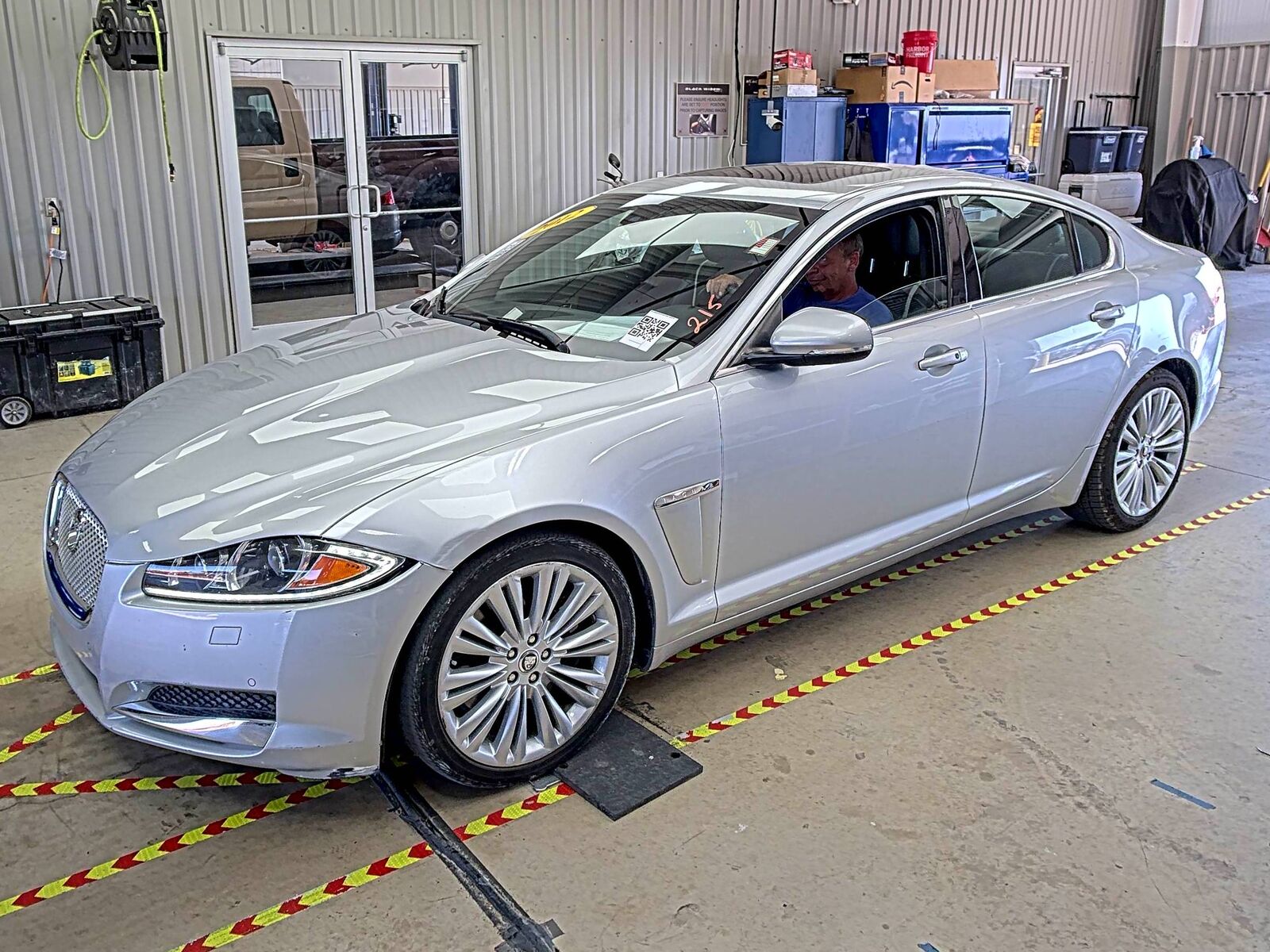 Jaguar XF