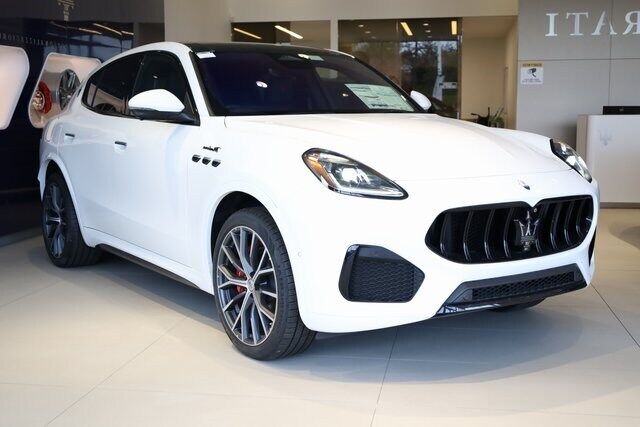 2024 MASERATI Grecale
