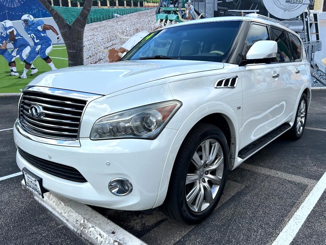 Infiniti QX80