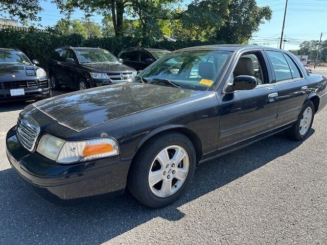 Ford Crown Victoria