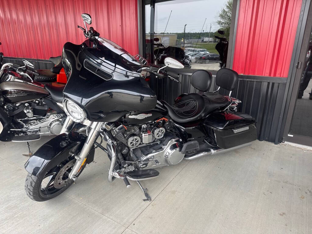 2014 HARLEY DAVIDSON Shrine Street Glide